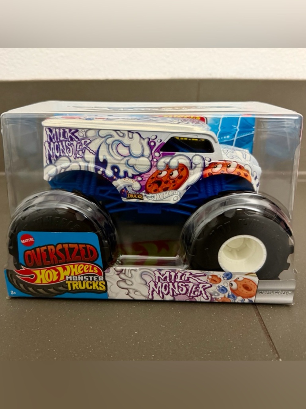 NEW Hot Wheels Milk Monster 1:24 Scale Die Cast Monster Truck